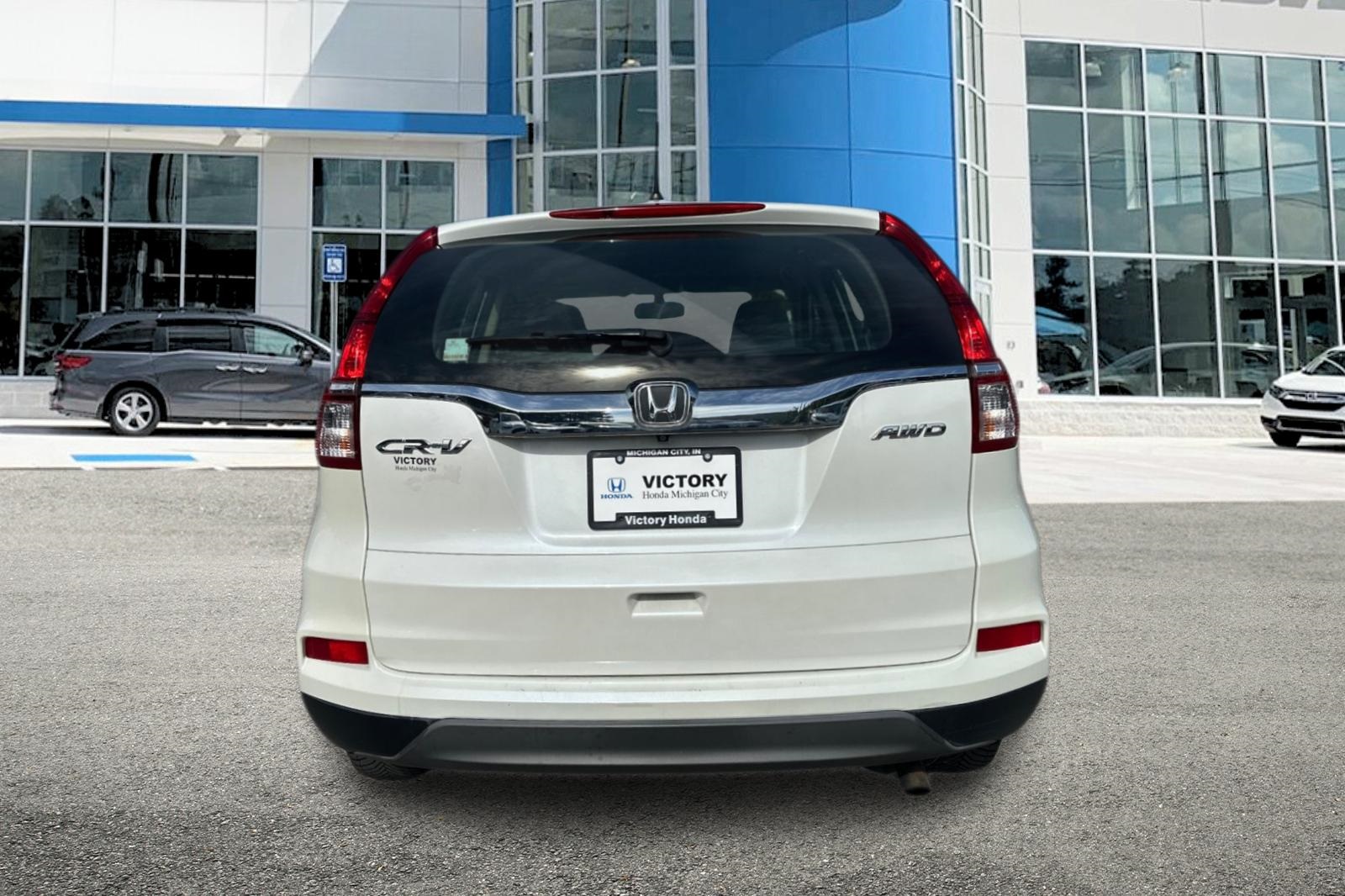 2016 Honda CR-V LX photo 4