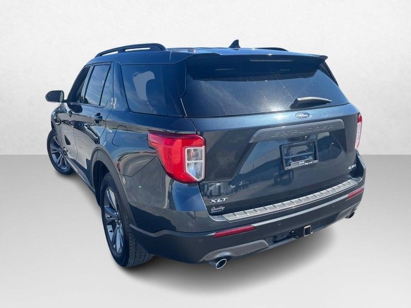 2022 Ford Explorer XLT photo 4