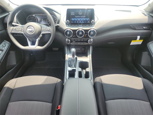 2025 Nissan Sentra SV photo 9