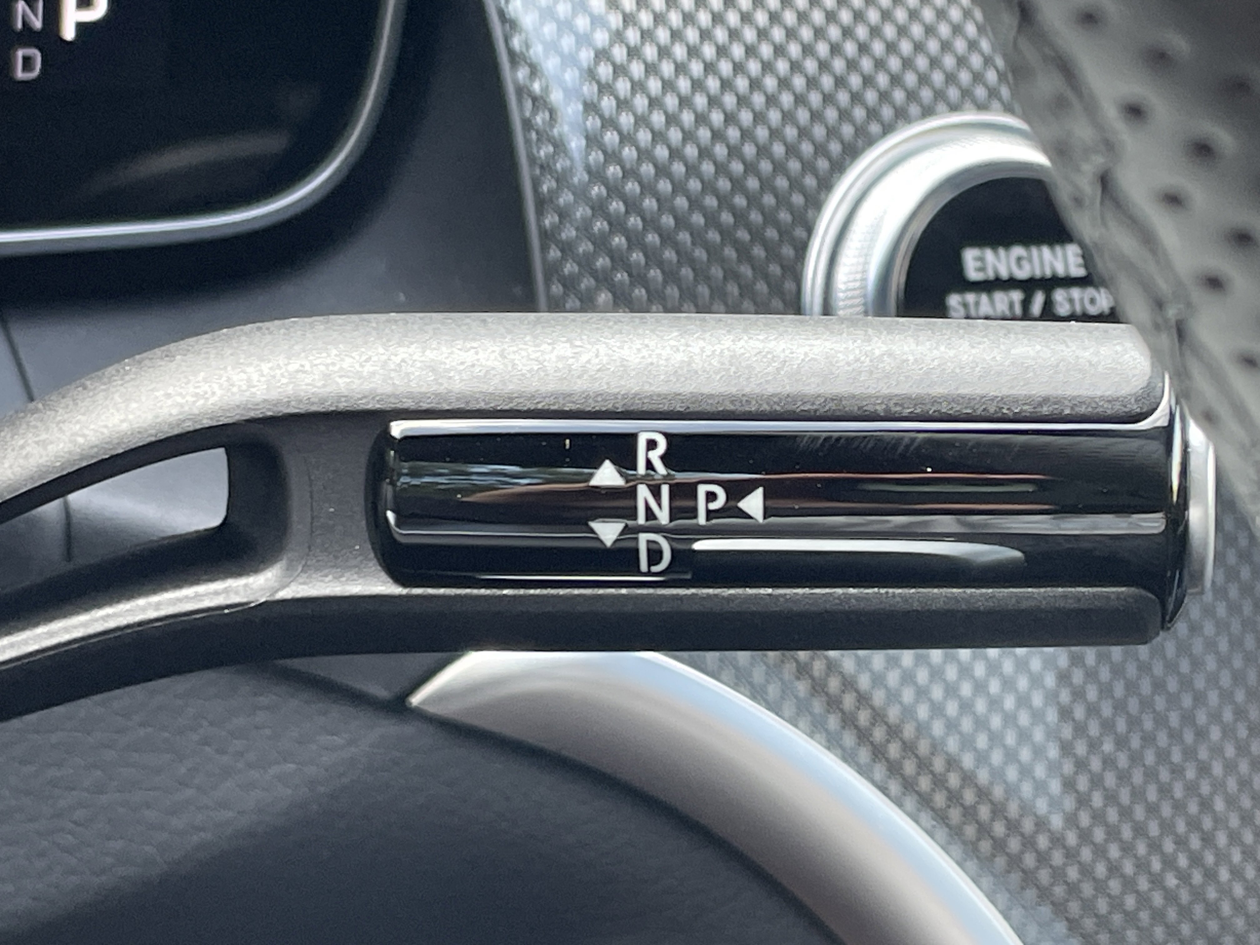 2026 Mercedes Benz GLC 300 photo 4