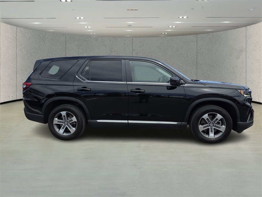 2024 Honda Pilot EX-L photo 2