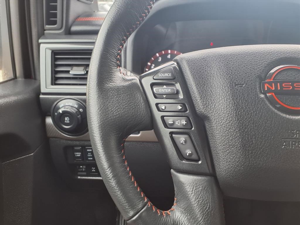 2024 Nissan Titan PRO-4X photo 17