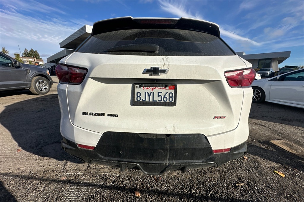 2019 Chevrolet Blazer RS photo 2