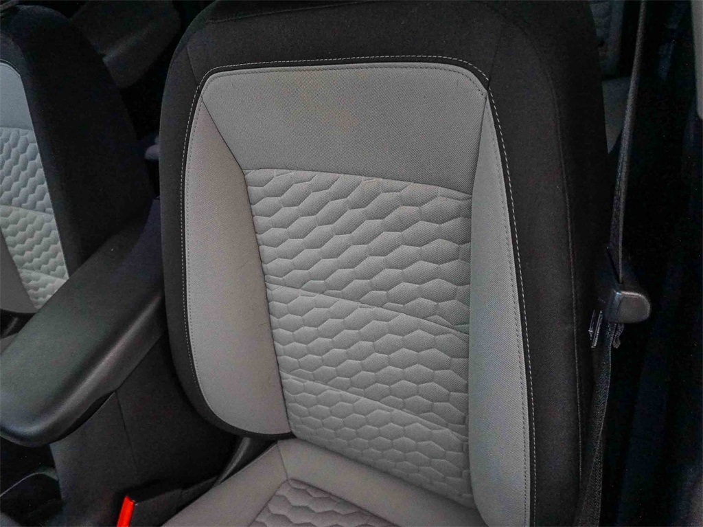 2021 Chevrolet Equinox LS photo 18