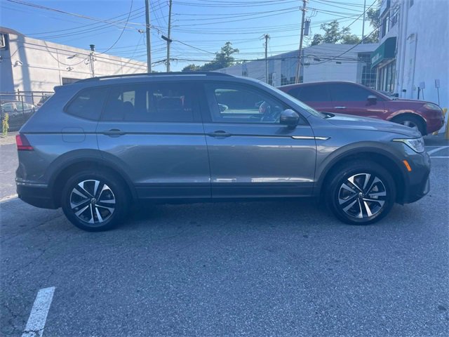 2022 Volkswagen Tiguan S photo 3
