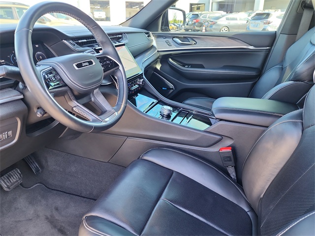 2021 Jeep Grand Cherokee Overland photo 13