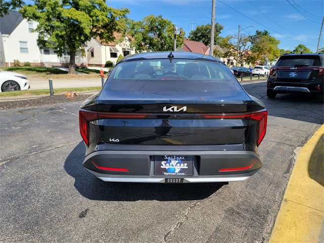 2025 Kia K4 LX photo 4