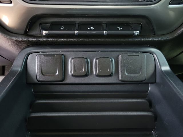 2018 Chevrolet Silverado 1500 LT photo 12