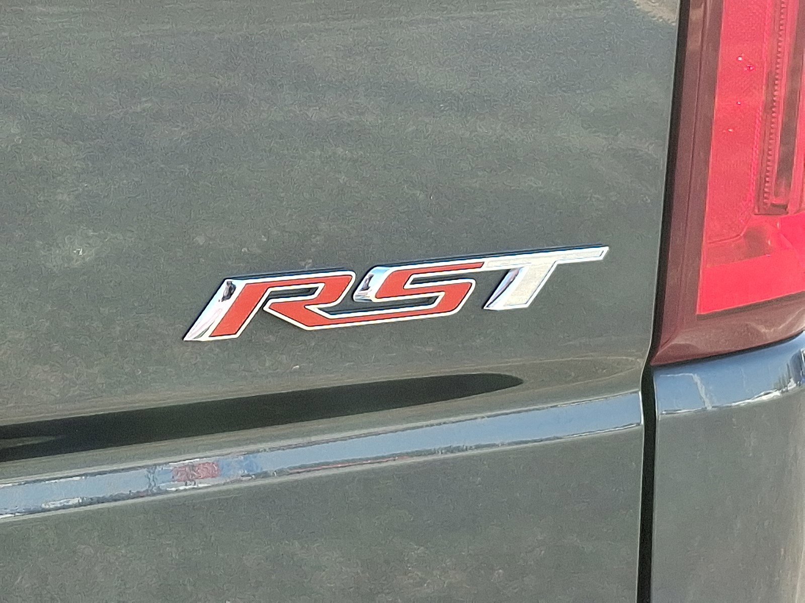 2022 Chevrolet Silverado 1500 RST photo 28