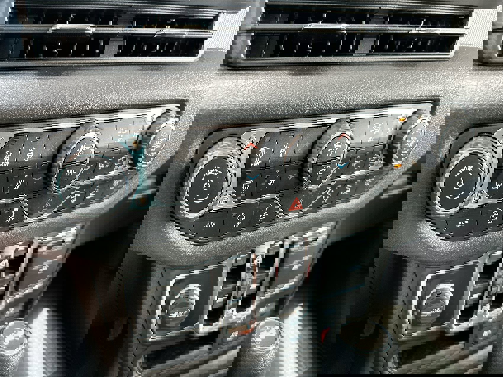 2024 Jeep Wrangler Sport S photo 18
