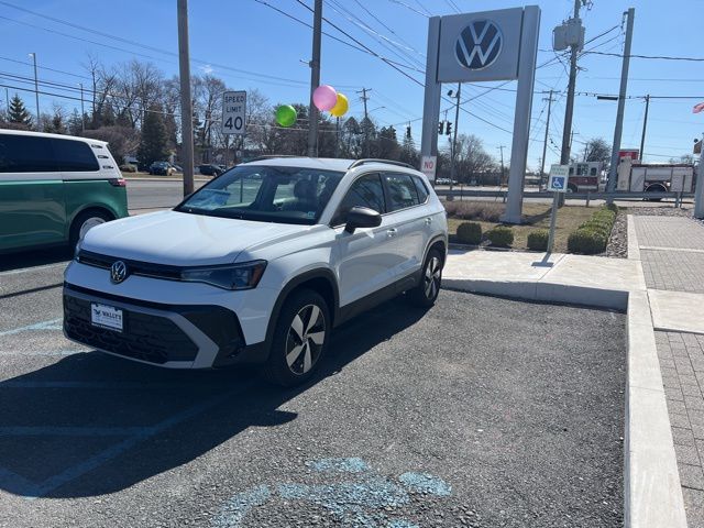 2025 Volkswagen Taos S photo 9