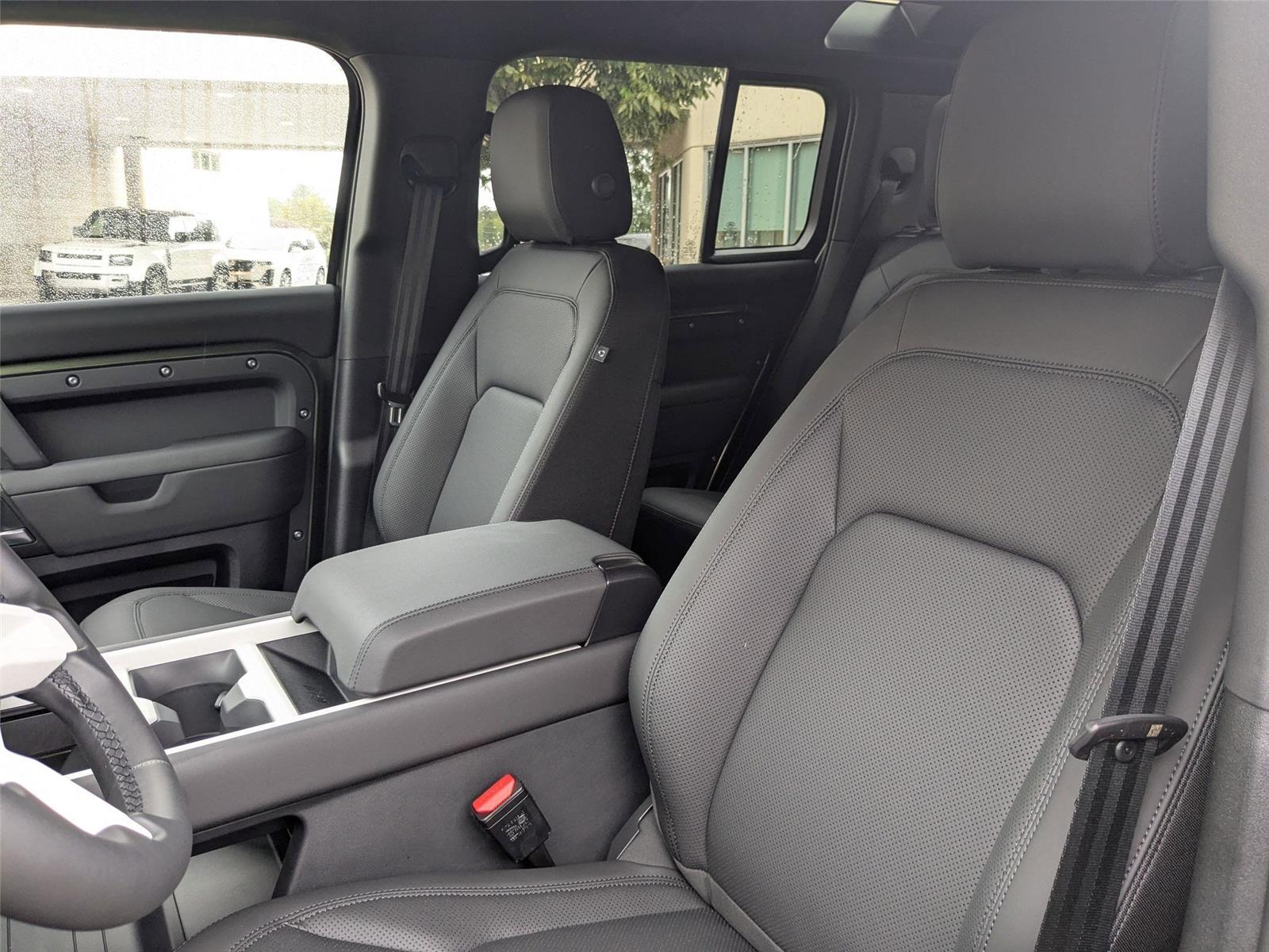 2026 Land Rover Defender 110 S photo 14