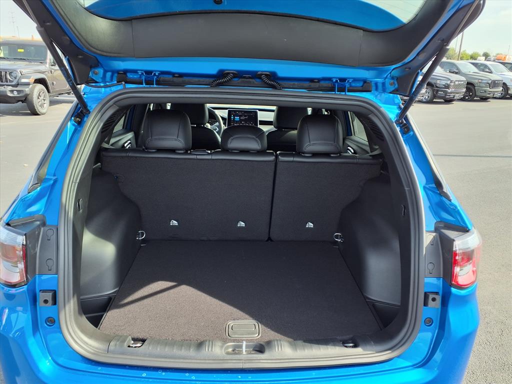 2026 Jeep Compass Latitude Altitude photo 10