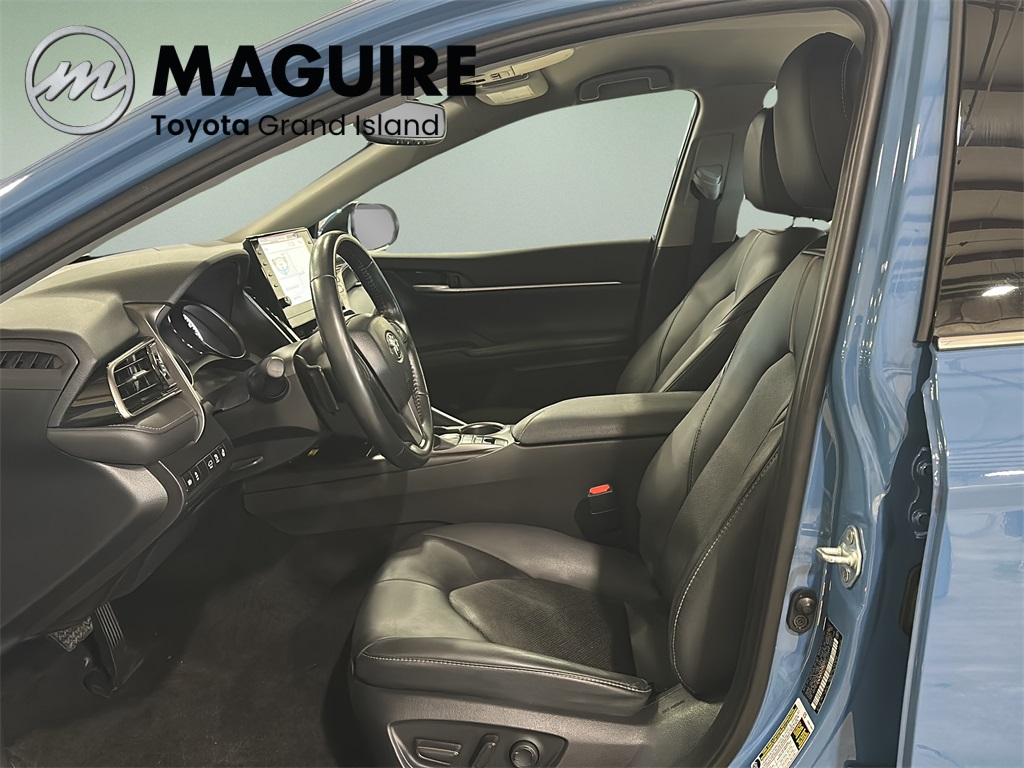 2024 Toyota Camry Hybrid XSE photo 3