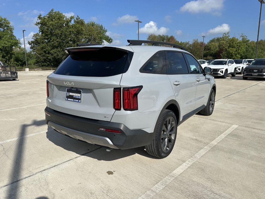 2023 Kia Sorento X-Line SX Prestige photo 4