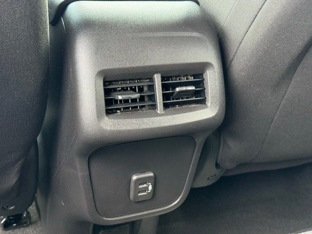 2022 Chevrolet Equinox LT photo 21