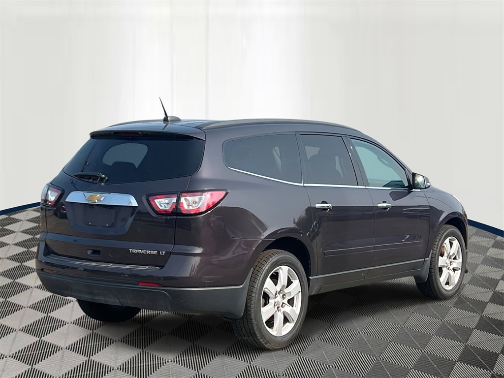 2016 Chevrolet Traverse 1LT photo 5