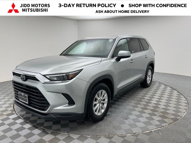 2025 Toyota Grand Highlander XLE's photo