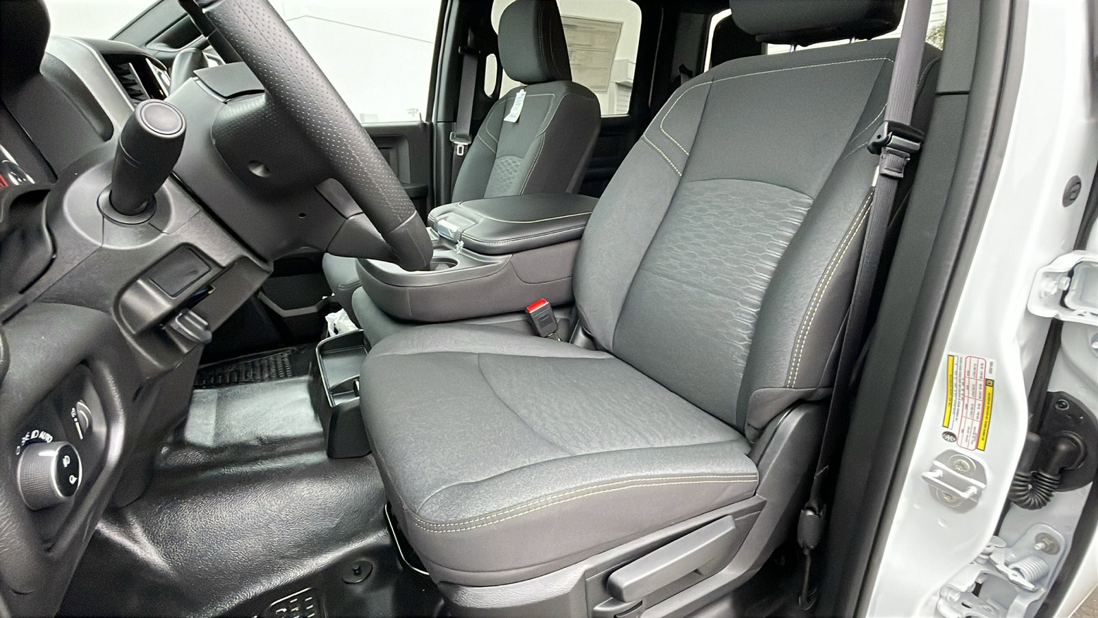 2025 Ram 2500 Tradesman photo 10