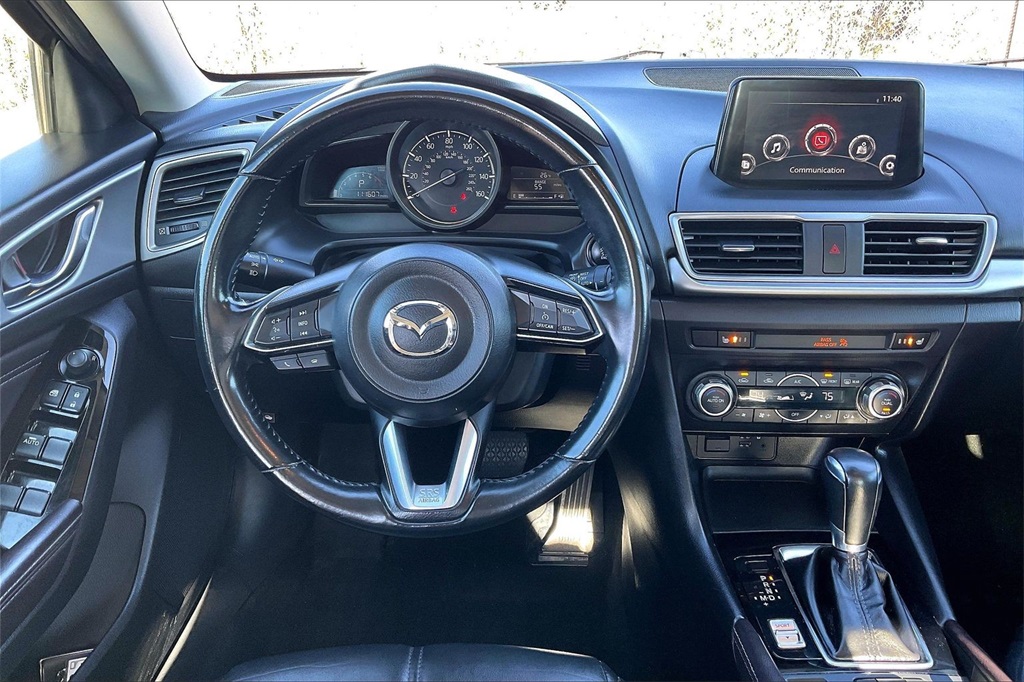 2018 Mazda Mazda3 Touring photo 4