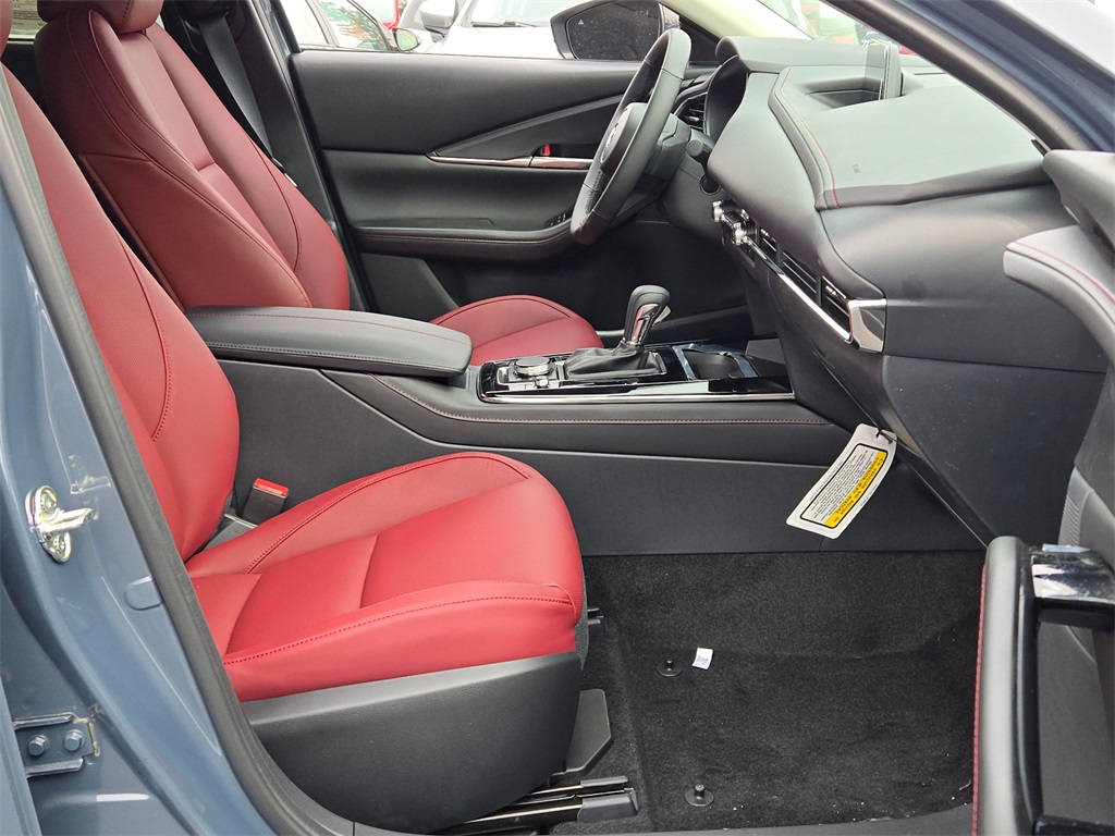 2025 Mazda CX-30 2.5 S Carbon photo 4