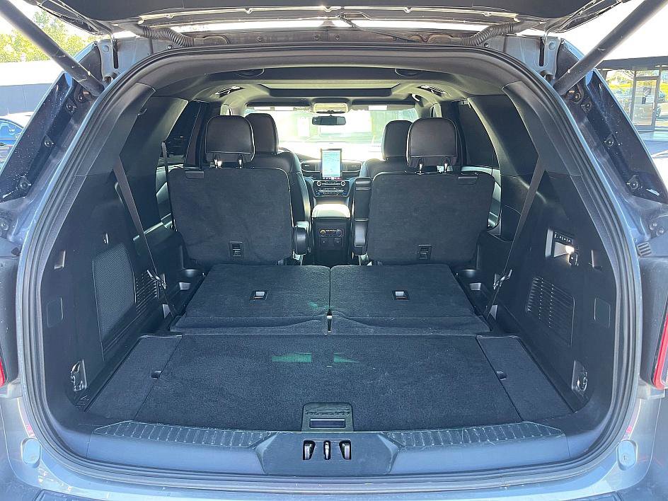 2021 Ford Explorer ST photo 26
