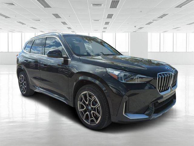 2026 BMW X1 28i's photo