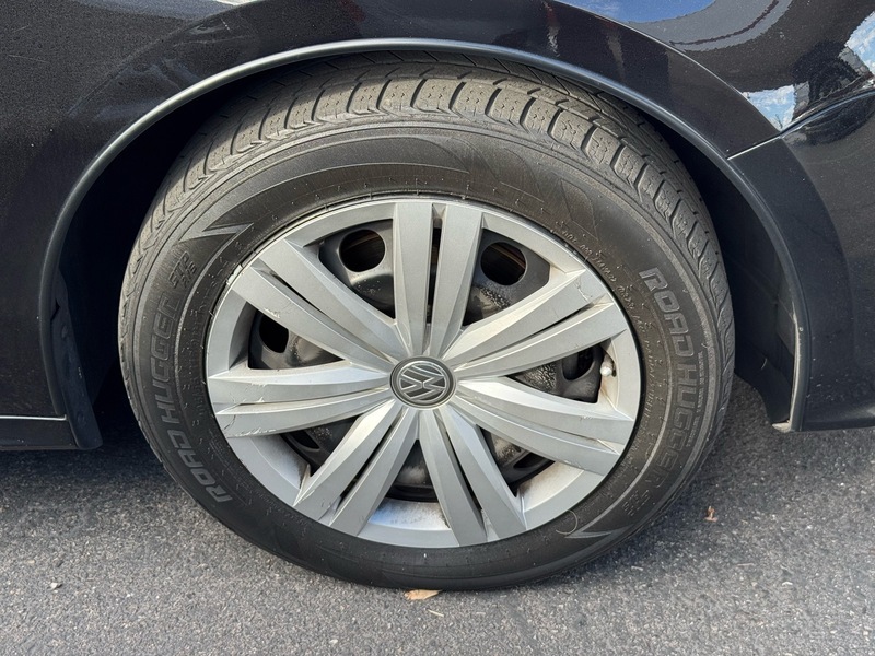 2017 Volkswagen Jetta 1.4T S photo 2