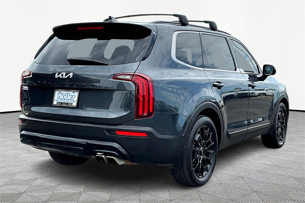 Used 2022 Kia Telluride SX with VIN 5XYP5DHC0NG204529 for sale in Kansas City