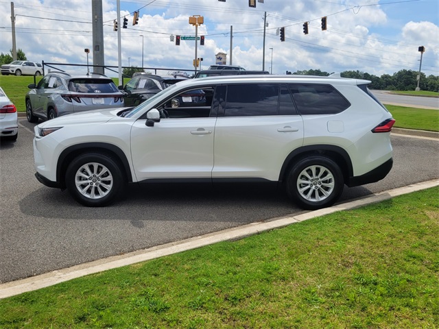 2024 Toyota Grand Highlander Limited photo 3