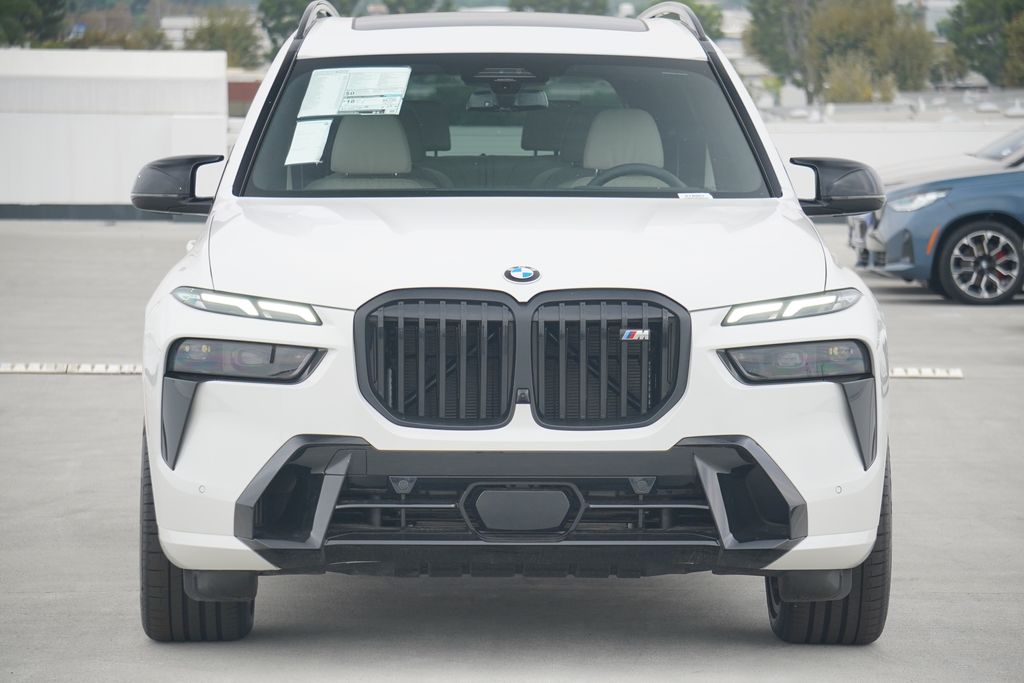 2026 Bmw X7 M60i photo 2
