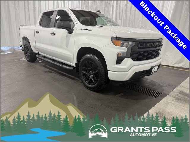 2025 Chevrolet Silverado 1500 Custom's photo