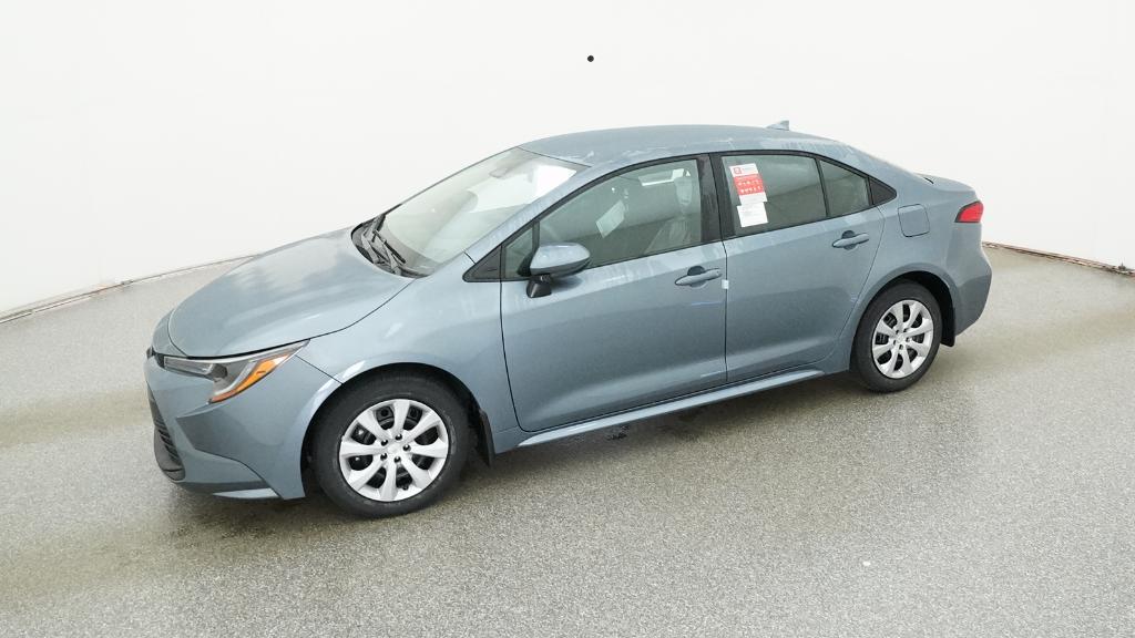 2026 Toyota Corolla LE photo 4