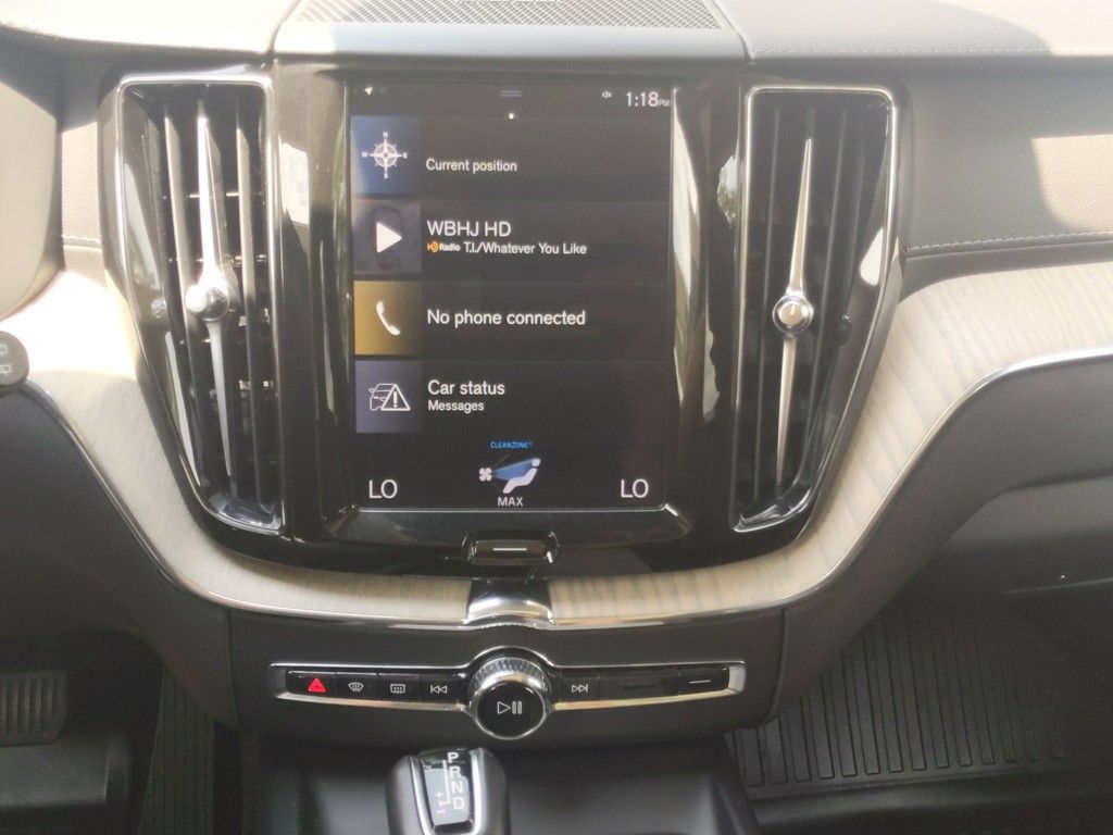 2020 Volvo XC60 T5 Inscription photo 2
