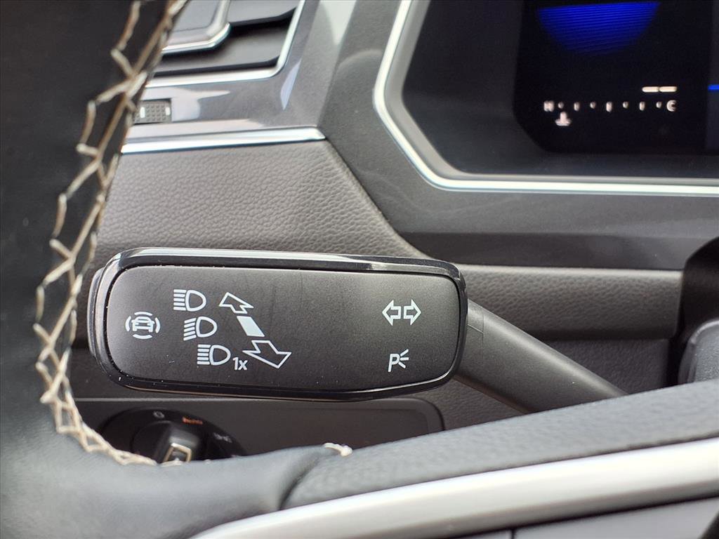 2022 Volkswagen Tiguan SE photo 29