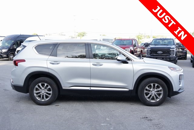 2020 Hyundai Santa Fe SE photo 8