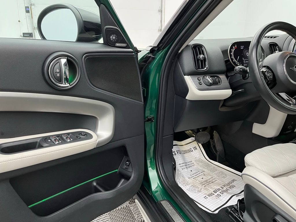2021 Mini Cooper Signature photo 20