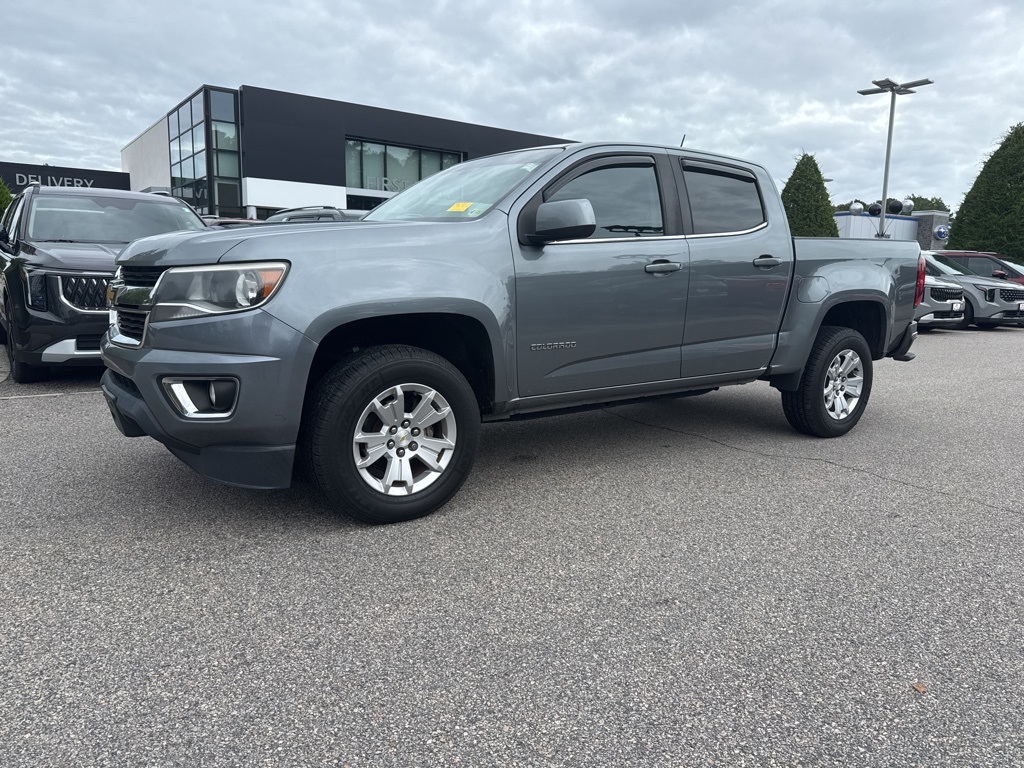 2018 Chevrolet Colorado LT photo 2