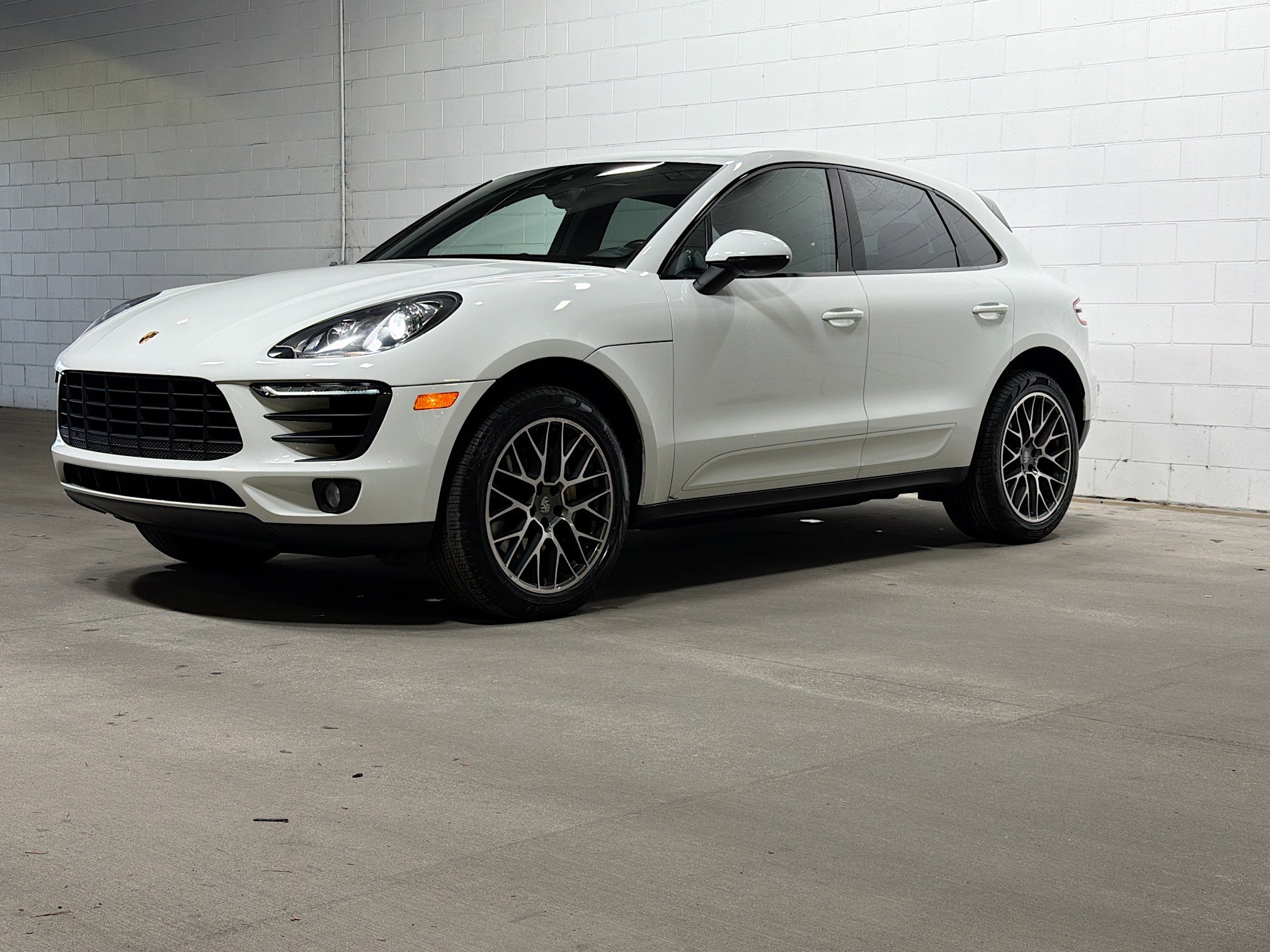 2017 Porsche Macan S's photo