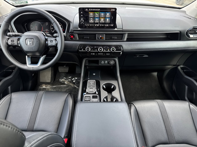 2025 Honda Pilot EX-L photo 3
