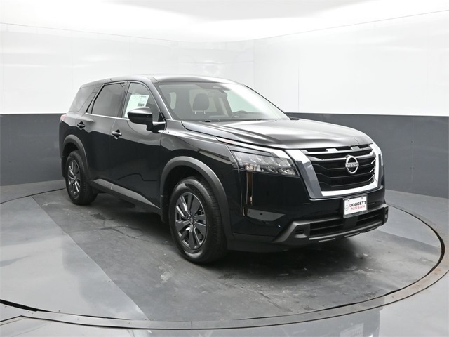 2025 Nissan Pathfinder S photo 19