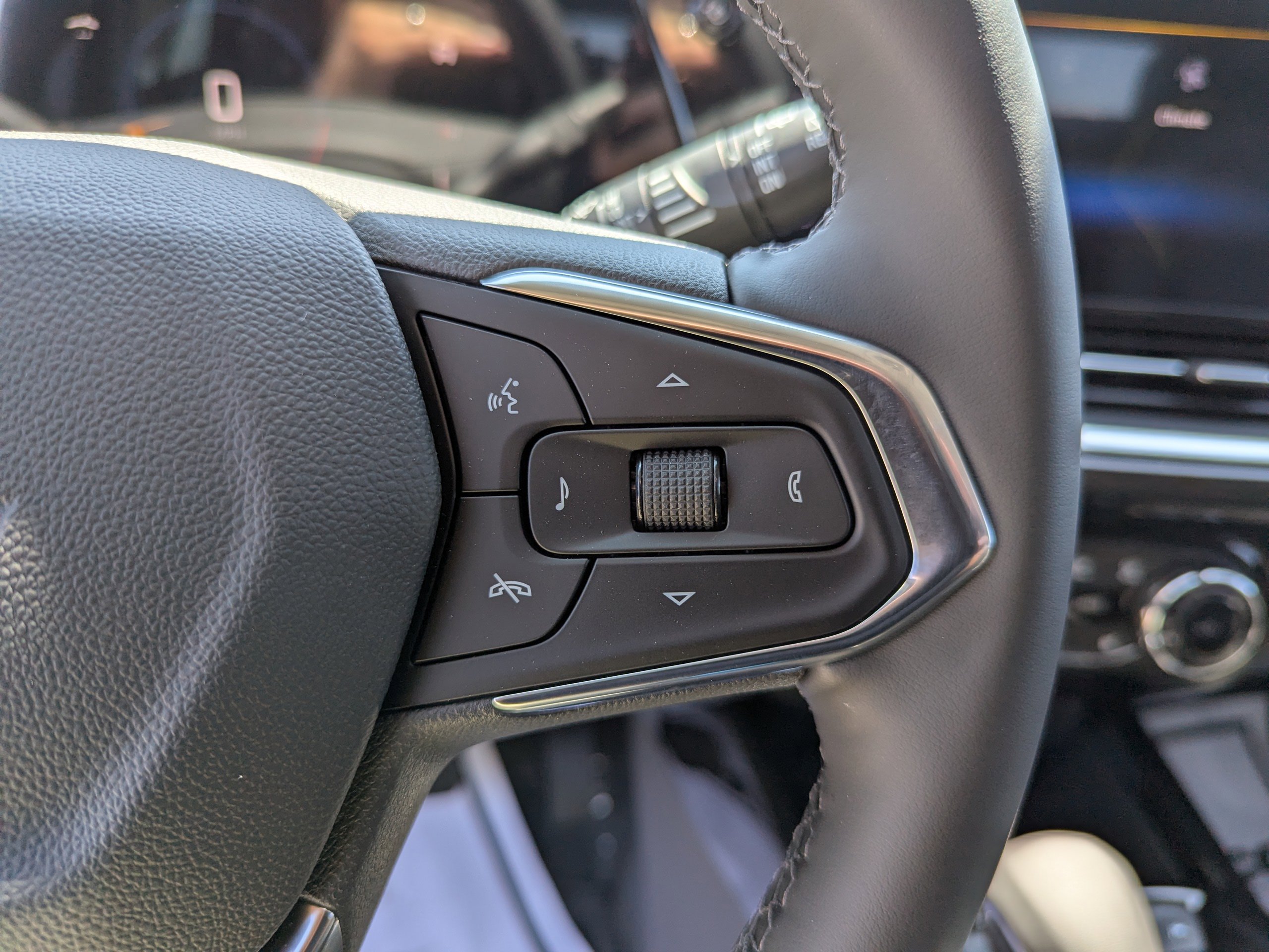 2025 Chevrolet Trax ACTIV photo 12