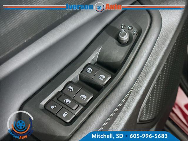 2025 Jeep Grand Cherokee Laredo X photo 16