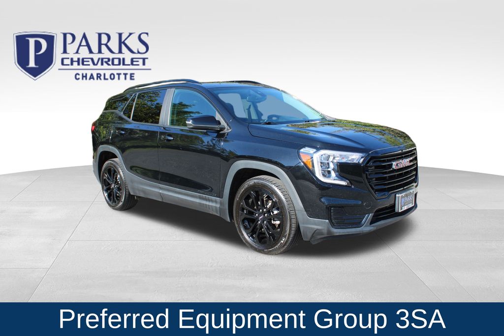 2022 GMC Terrain SLE's photo