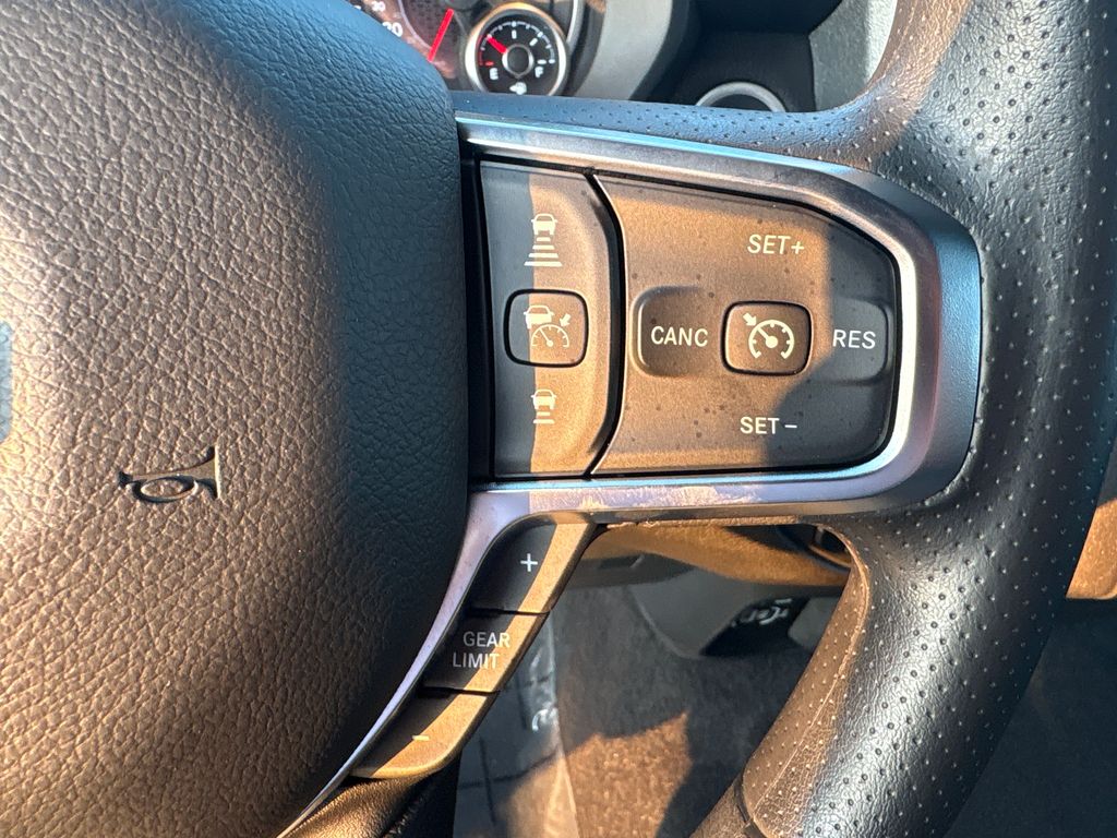 2025 Ram 1500 Tradesman photo 15