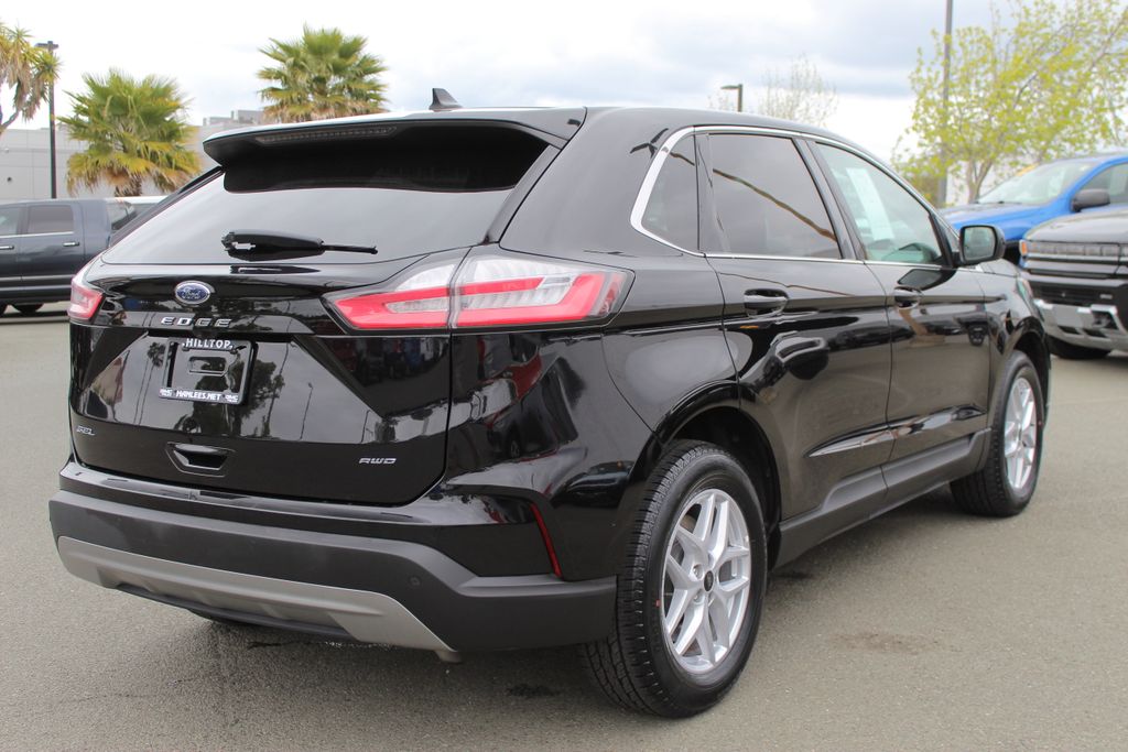 2024 Ford Edge SEL photo 6
