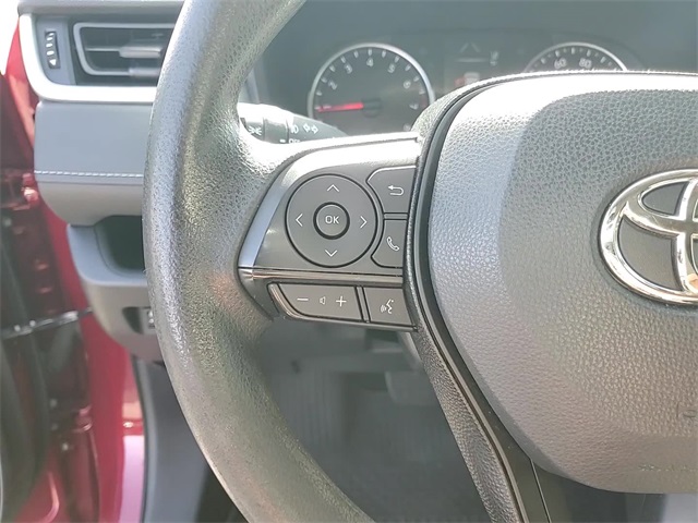 2021 Toyota RAV4 XLE photo 14