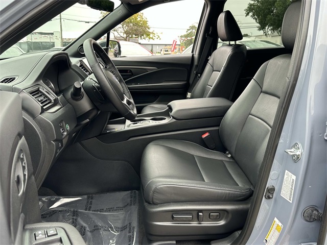2024 Honda Passport EX-L photo 16
