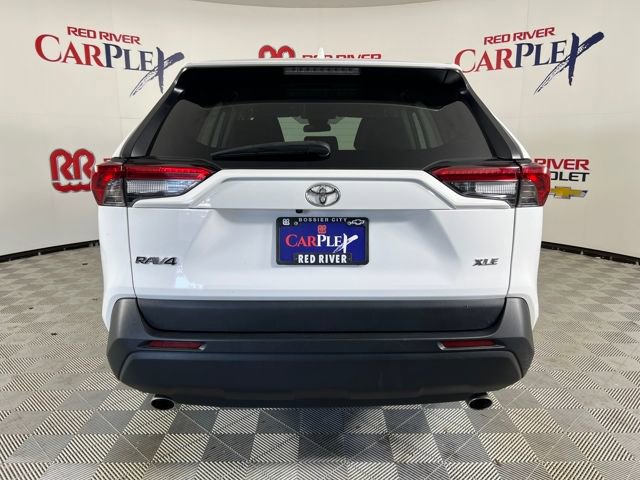 2024 Toyota RAV4 XLE photo 4