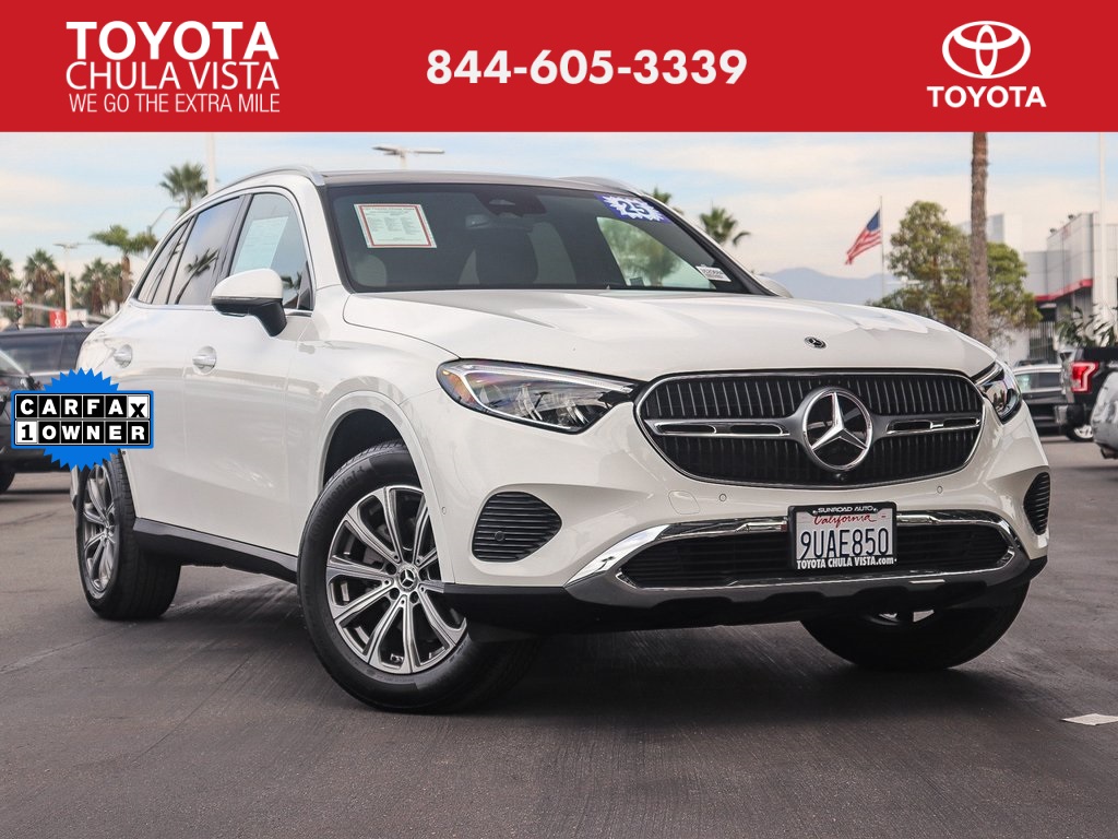 2025 Mercedes-Benz GLC Base's photo